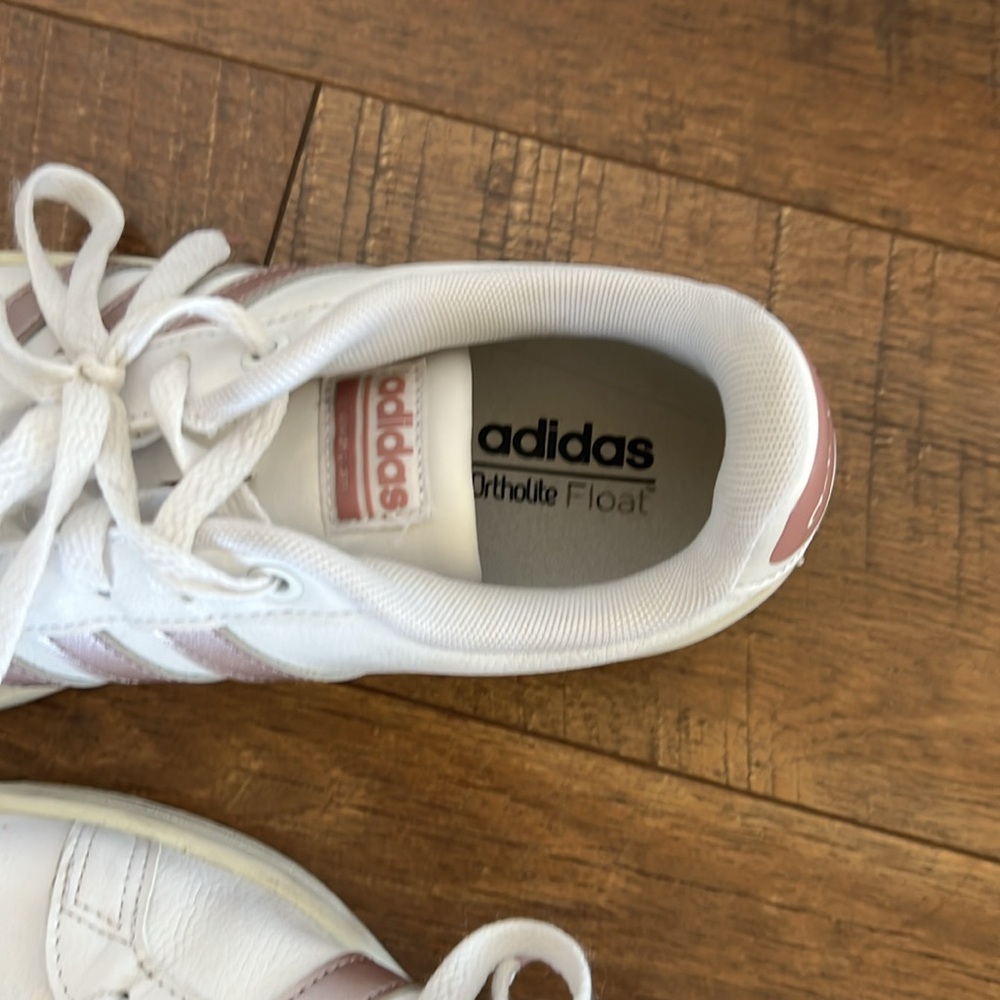 Adidas White and Pink Sneakers Low-Top Design - Picture 6 of 8